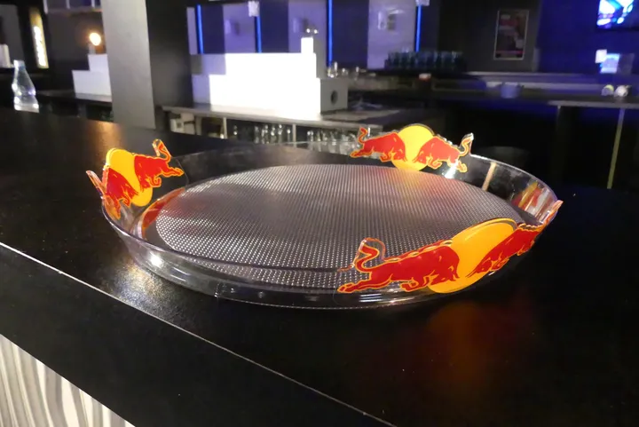 2x Red Bull Tablett, rund